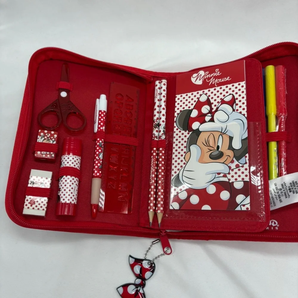 Disney Parks Disneyland Paris Minnie Mouse Art Set Supplies w/Case Pencil Marker